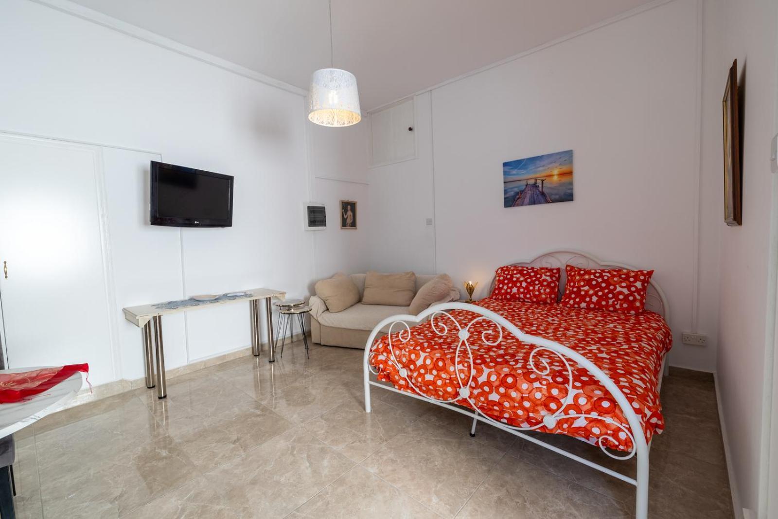Studio In The Heart Of The City Paphos Kültér fotó